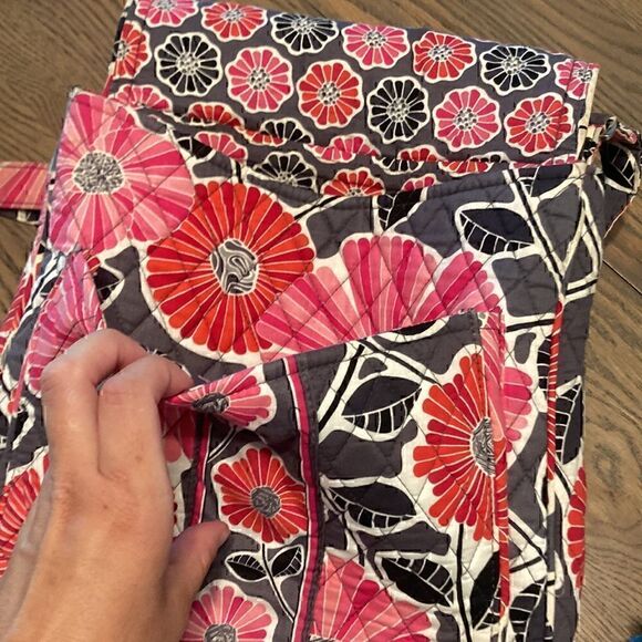 Vera Bradley mail bag - Picture 3 of 12